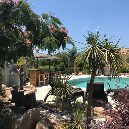 L'hacienda Piscine Chauffée à 28, Spa, Boulodrome Et Court De Tennis Privés, 2 Indépendantes * Porto-Vecchio (Corsica)