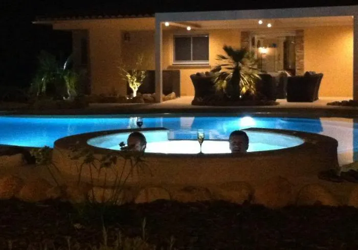 L'hacienda Piscine Chauffée à 28, Spa, Boulodrome Et Court De Tennis Privés, 2 Indépendantes * Porto-Vecchio (Corsica)