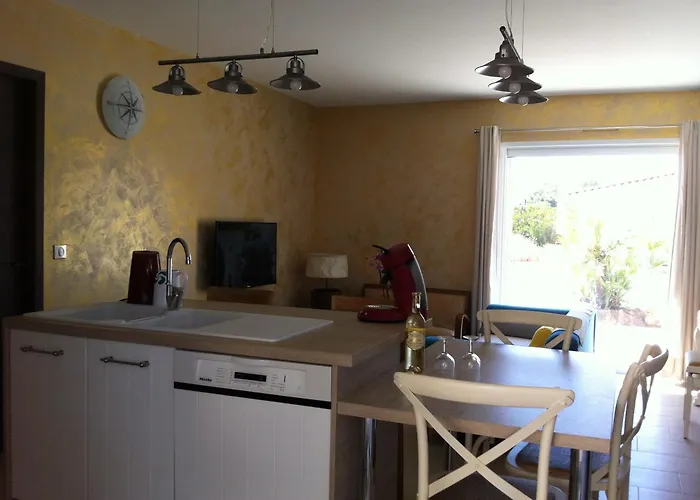 L'hacienda Piscine Chauffee A 28, Spa, Boulodrome Et Court De Tennis Prives, 2 Independantes Villa *