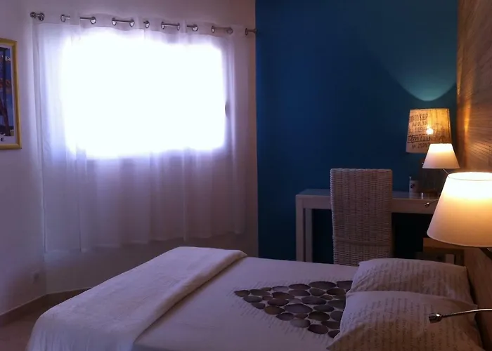 Villa L'hacienda Piscine Chauffée à 28, Spa, Boulodrome Et Court De Tennis Privés, 2 Indépendantes