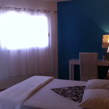 Villa L'hacienda Piscine Chauffée à 28, Spa, Boulodrome Et Court De Tennis Privés, 2 Indépendantes