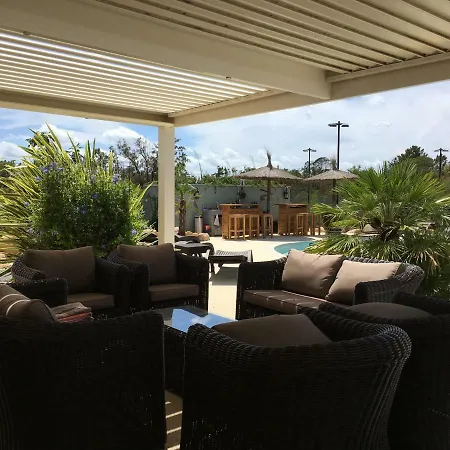 L'hacienda Piscine Chauffée à 28, Spa, Boulodrome Et Court De Tennis Privés, 2 Indépendantes Villa *