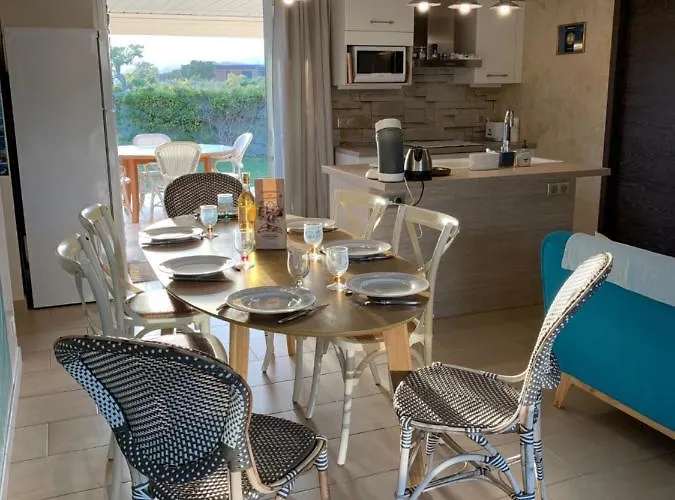 L'hacienda Piscine Chauffee A 28, Spa, Boulodrome Et Court De Tennis Prives, 2 Independantes Villa